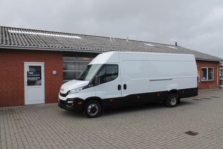 Iveco Daily 35C18 16m³ Van AG8