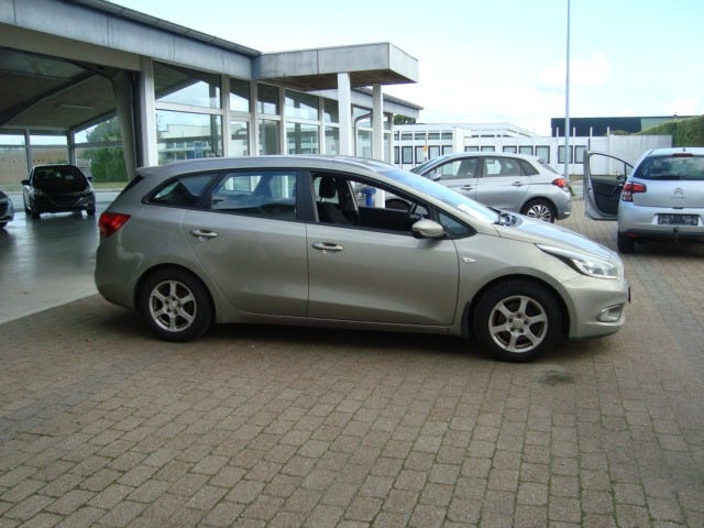 Kia Ceed CRDi 128 Active SW