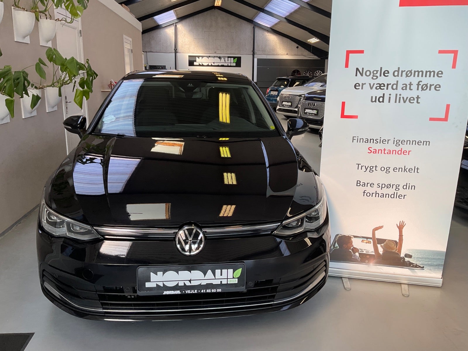 VW Golf VIII 1,4 eHybrid DSG 5d - 3