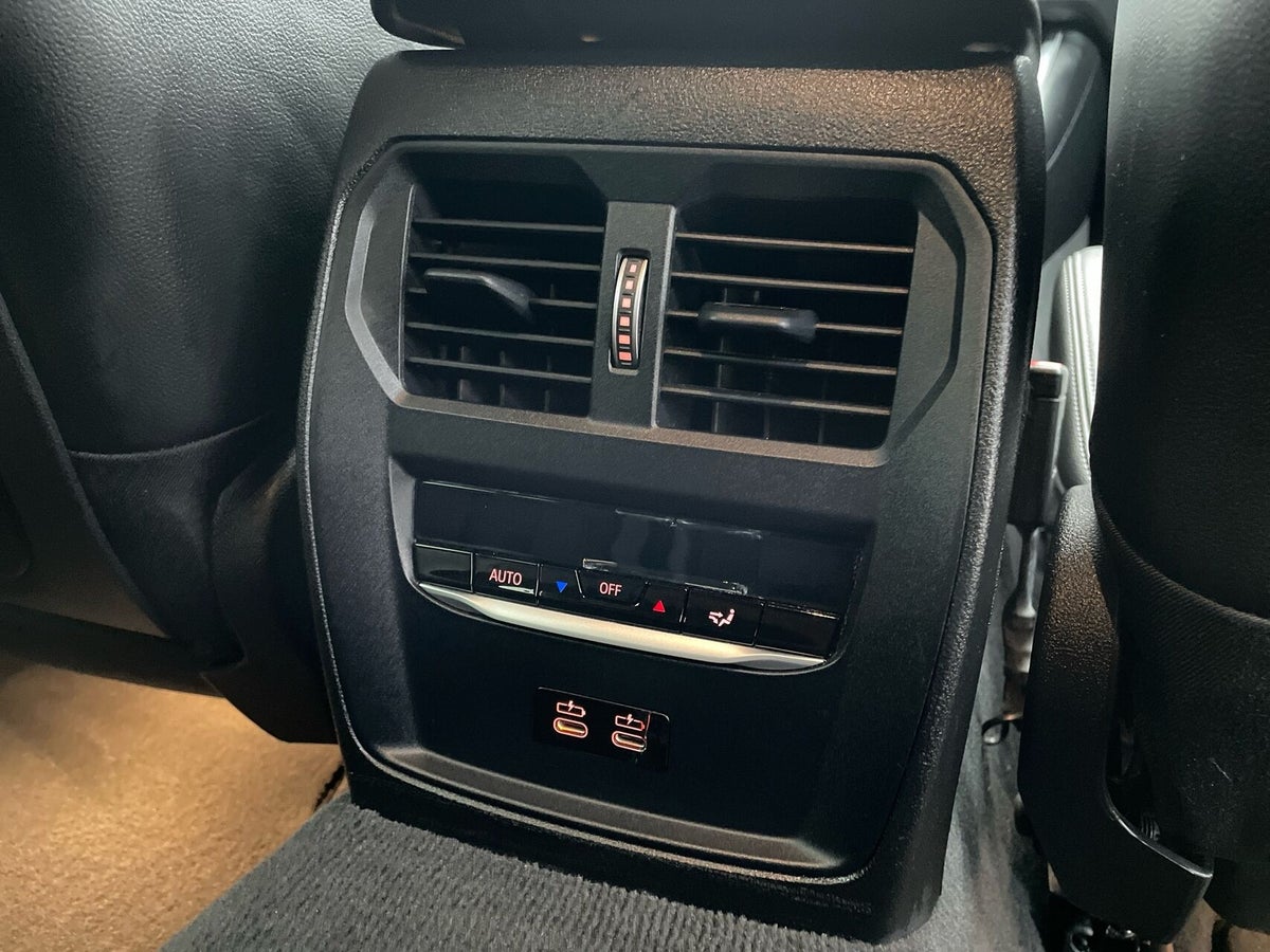 BMW 330i Touring Sport Line aut. billede 22