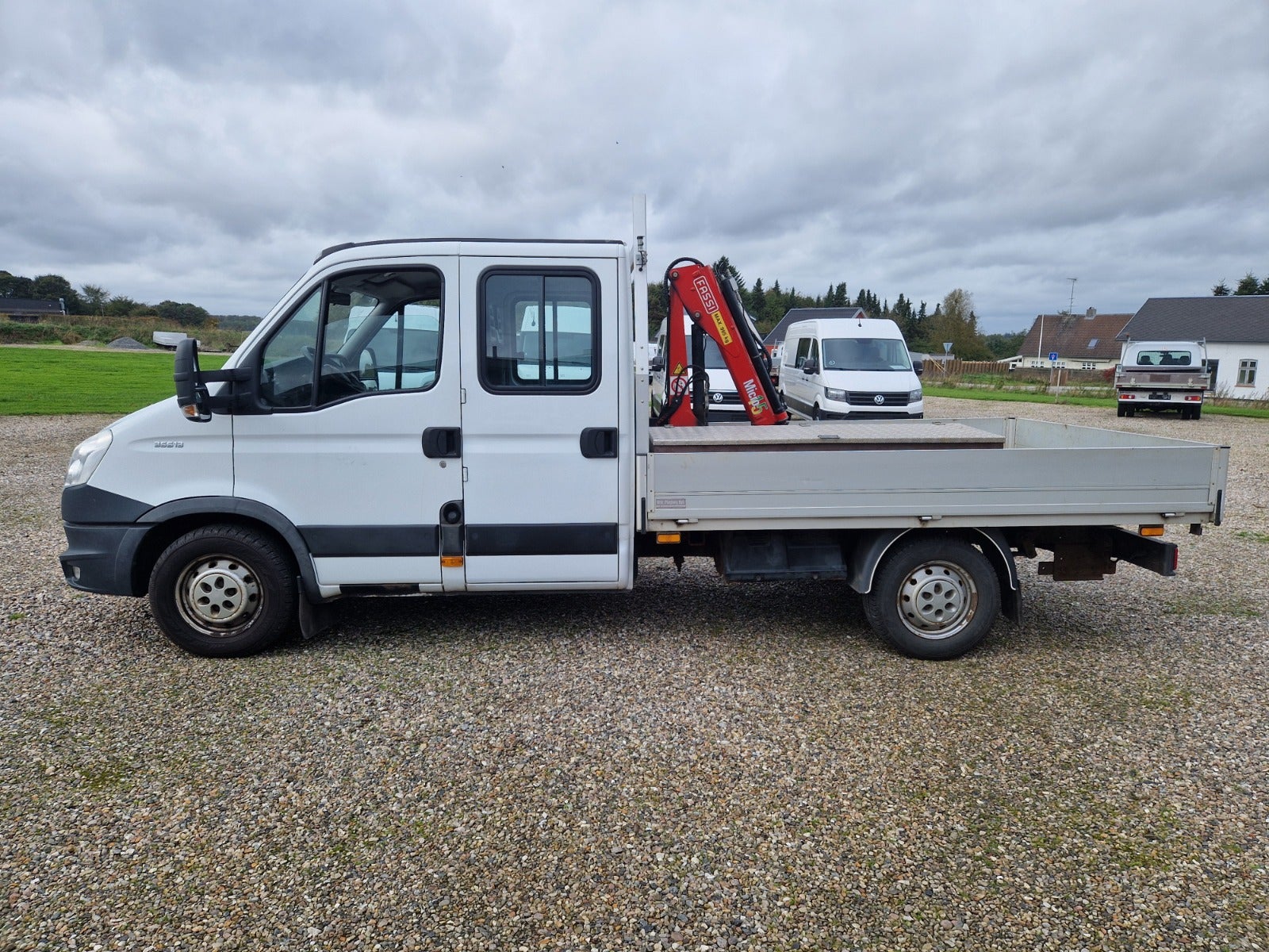 Billede af Iveco Daily 2,3 35S13 Mandskabsvogn m/lad