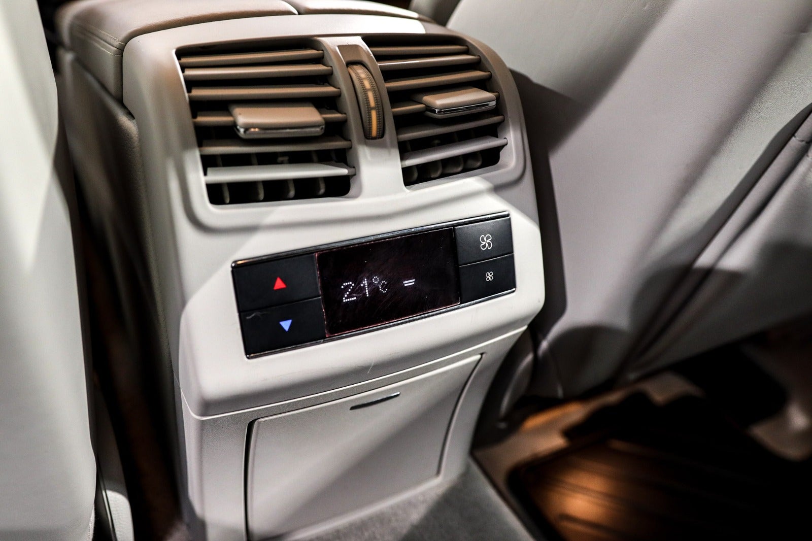 Billede af Mercedes E350 3,0 BlueTEC Avantgarde stc. aut.