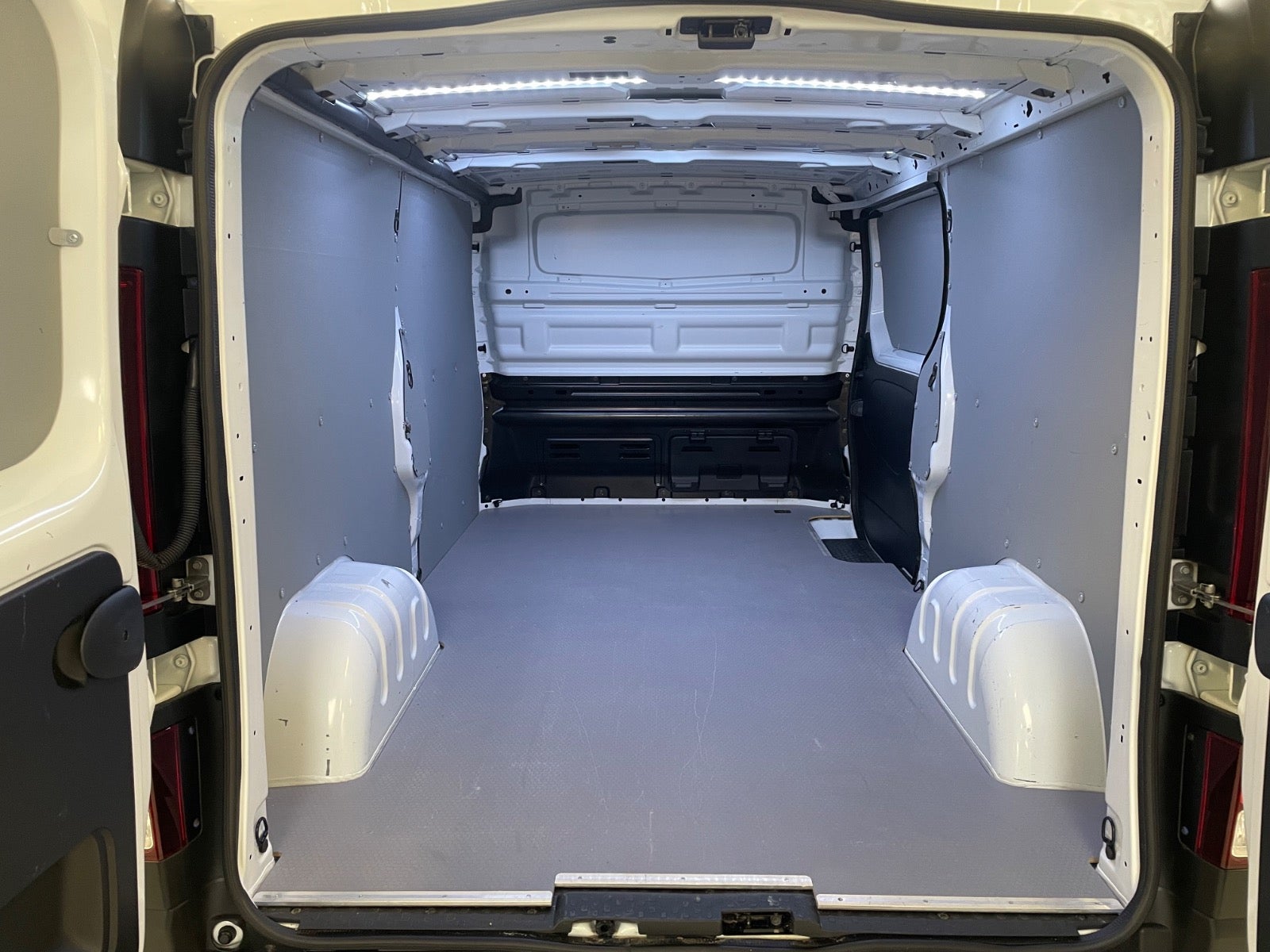 Billede af Nissan Primastar 2,0 dCi 150 L2H1 N-Connecta Van