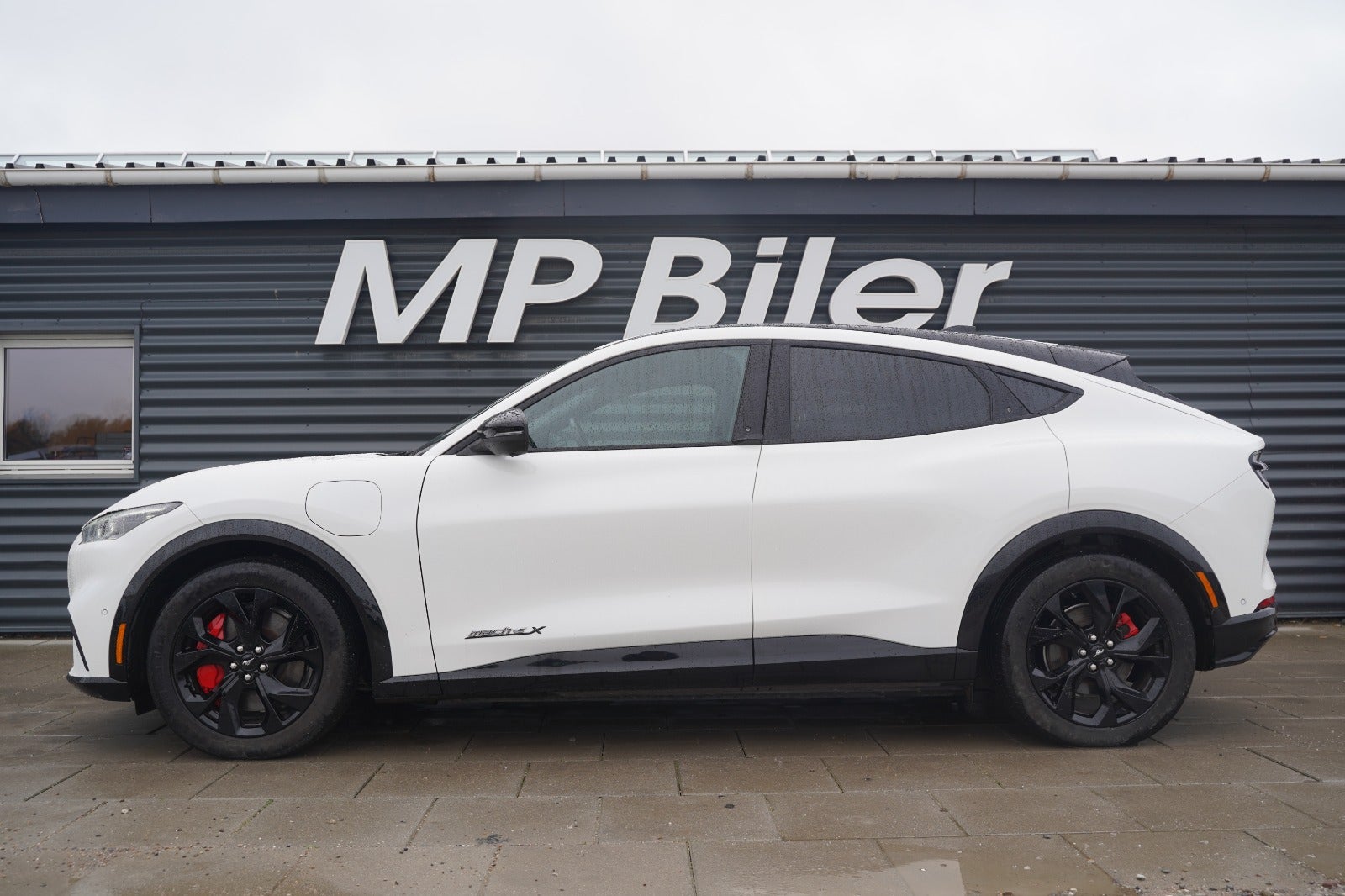 Billede af Ford Mustang Mach-E 98 Premium Extended Range