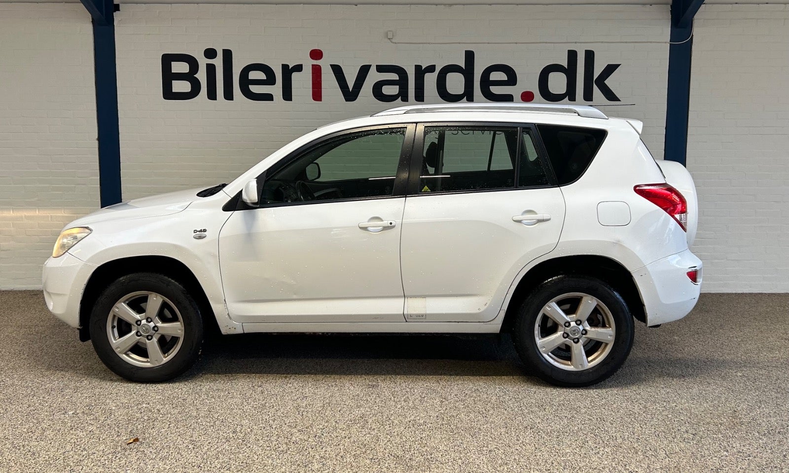 Toyota RAV4 D-4D 136 4x4 Van
