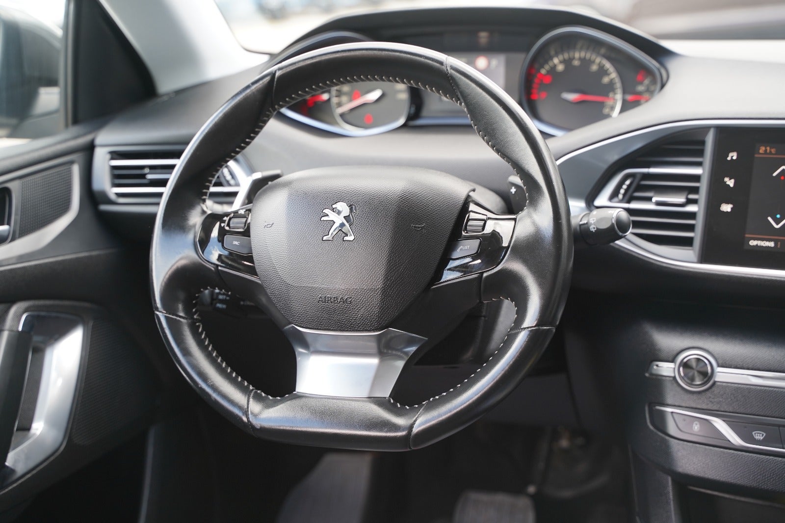 Billede af Peugeot 308 1,2 PureTech 130 Allure EAT8