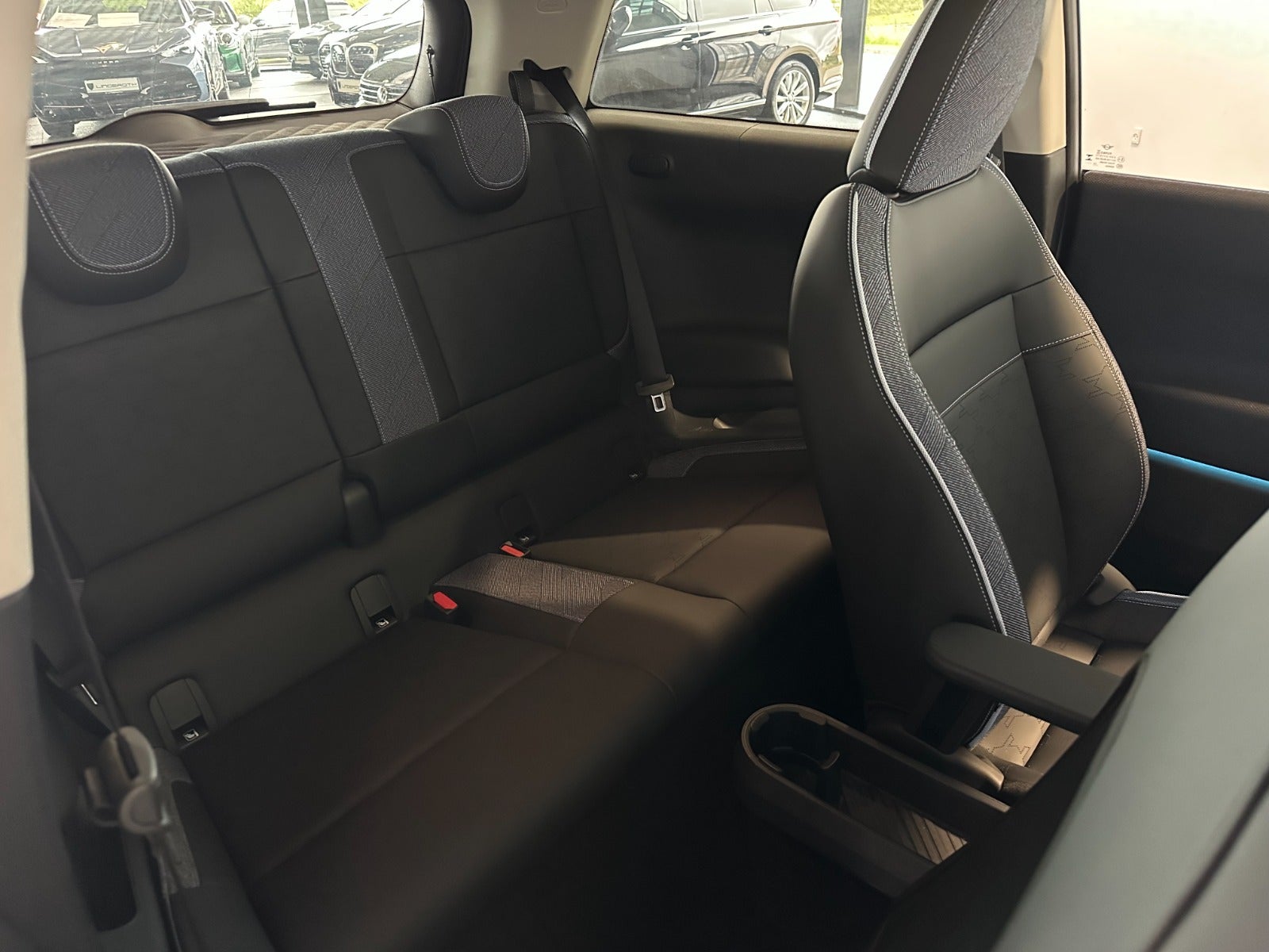 MINI Cooper E Classic Trim L 3d - 8