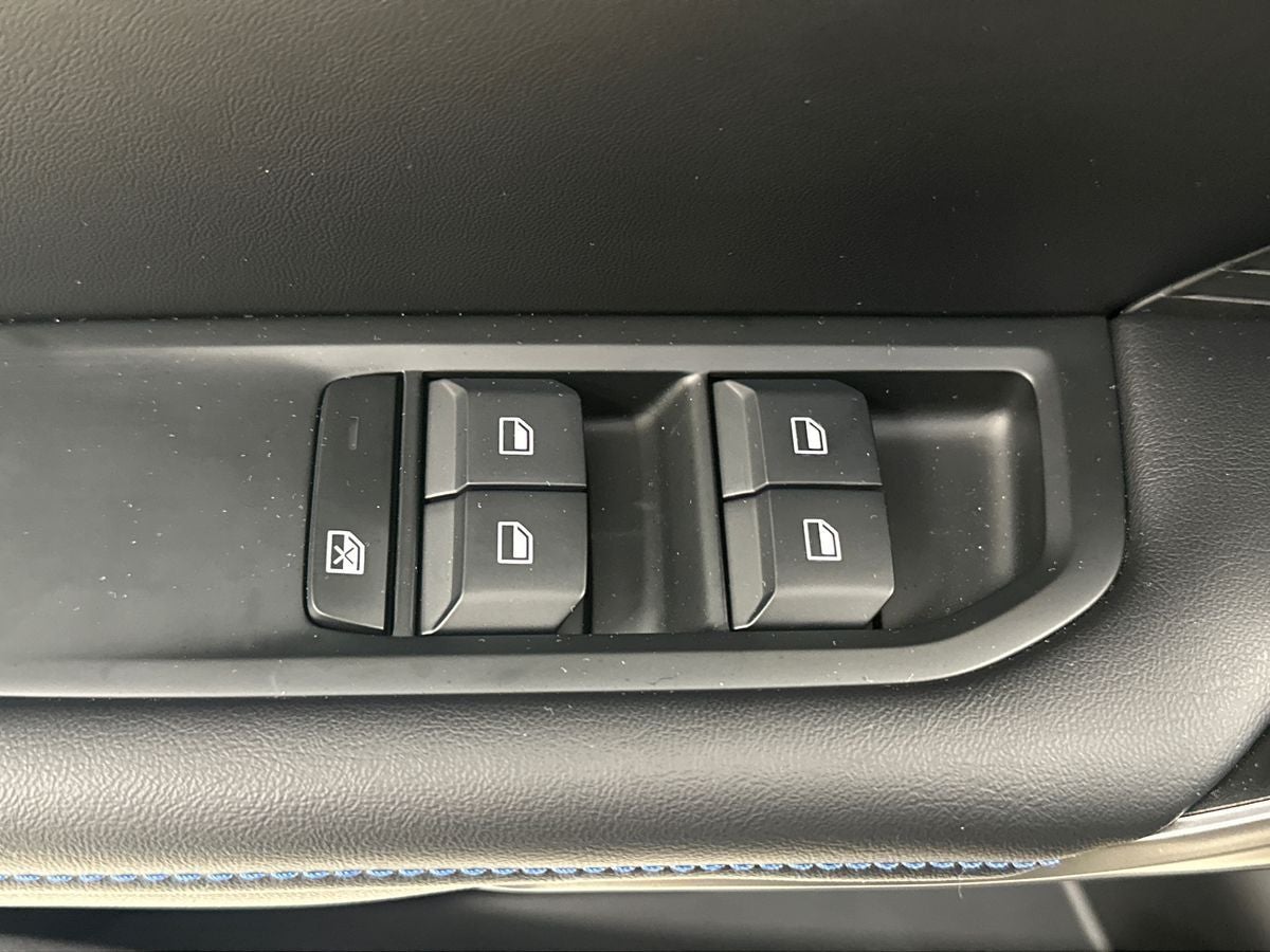 MG 4 Luxury billede 16