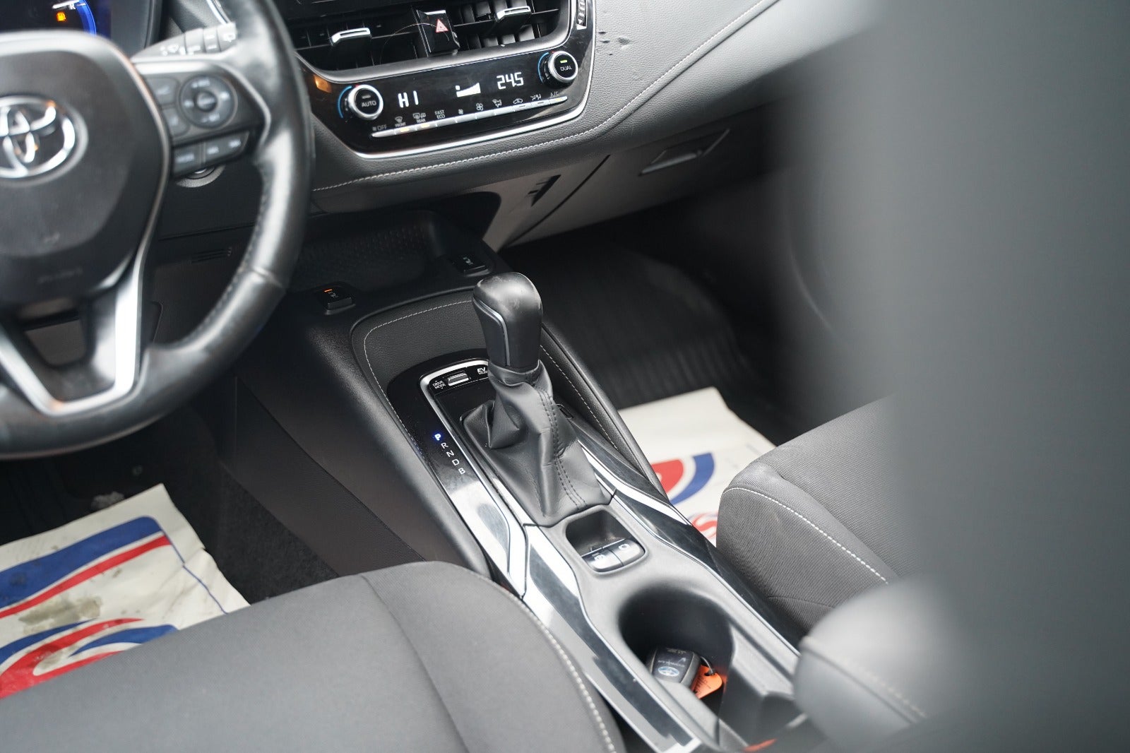 Billede af Toyota Corolla 1,8 Hybrid H3 Touring Sports MDS Van