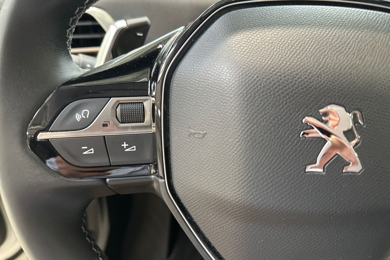 Billede af Peugeot 3008 1,6 Hybrid Allure Pack EAT8
