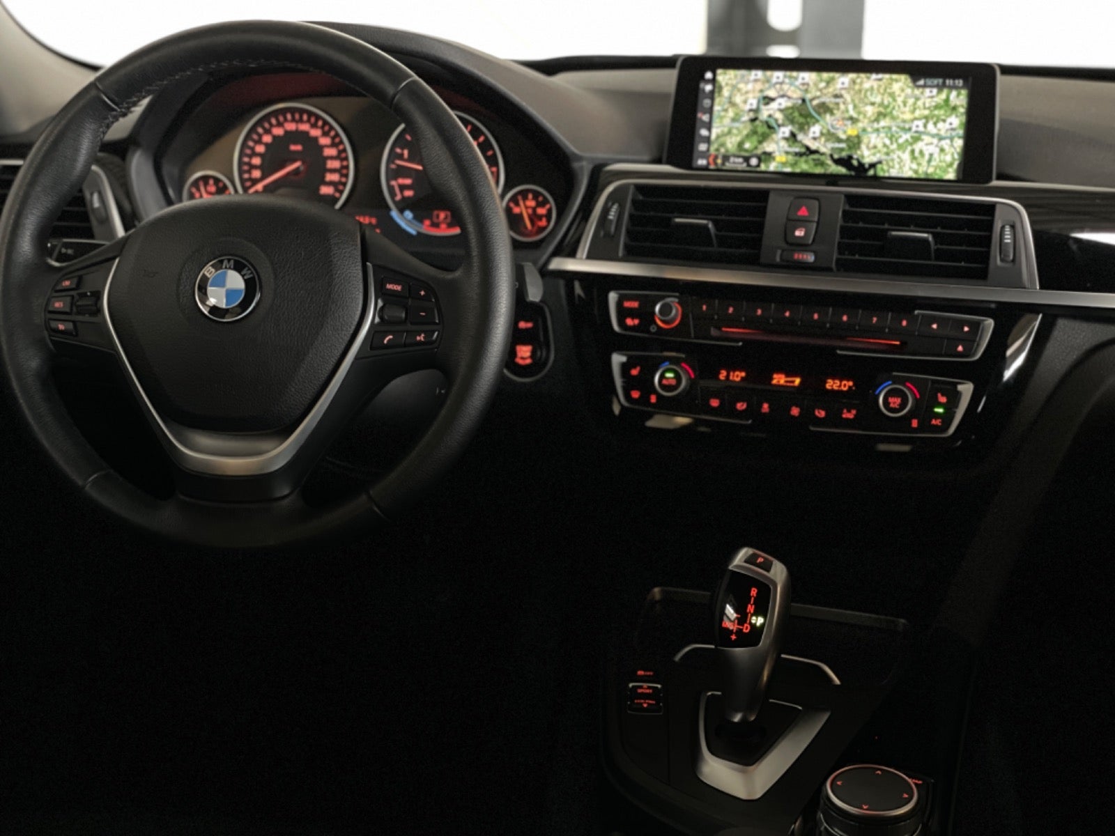 BMW 330d Touring aut.