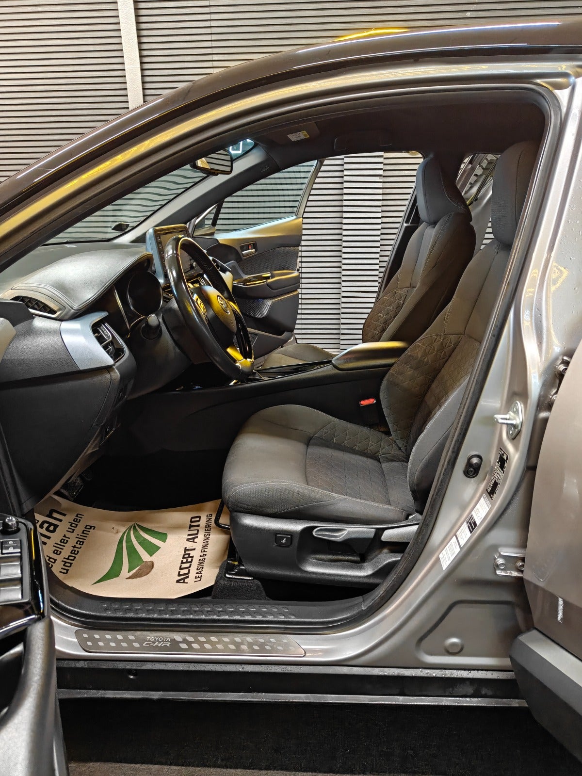 Billede af Toyota C-HR 1,8 Hybrid C-LUB CVT