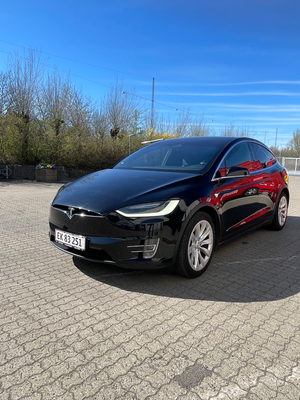 Tesla Model X  75D 7prs 5d