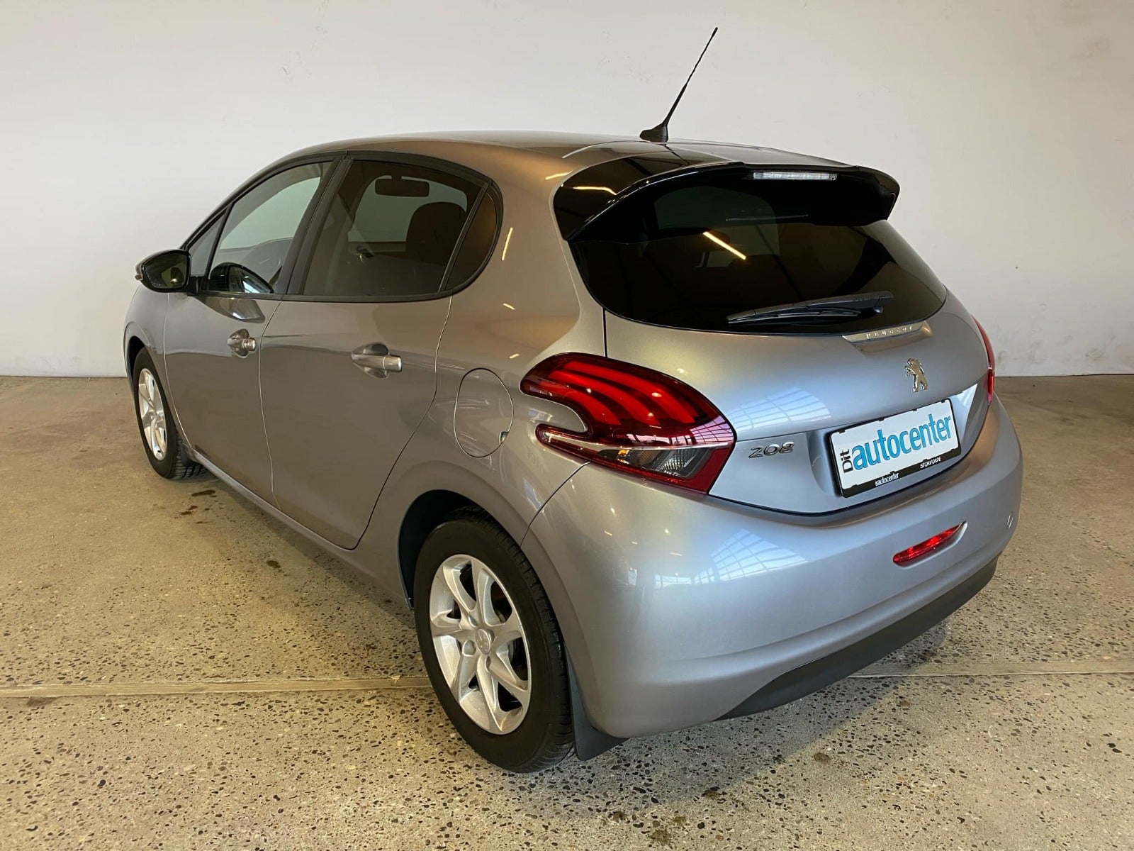 Peugeot 208 BlueHDi 100 Envy