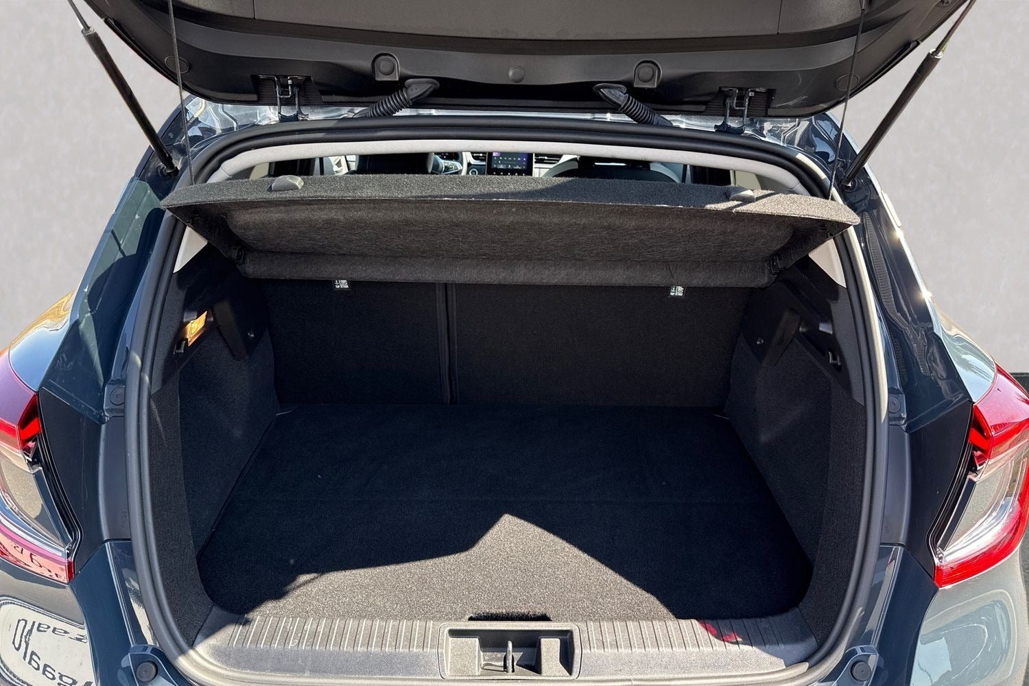 Billede af Renault Captur 1,6 E-Tech Intens