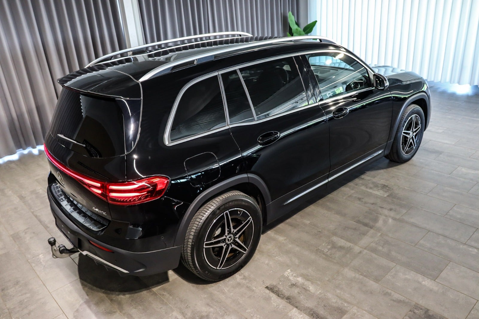 Billede af Mercedes EQB350  AMG Edition 4Matic
