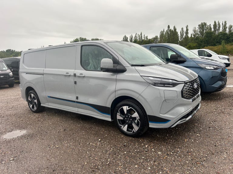 Ford Transit Custom 320 L2 EcoBlue Sport aut.