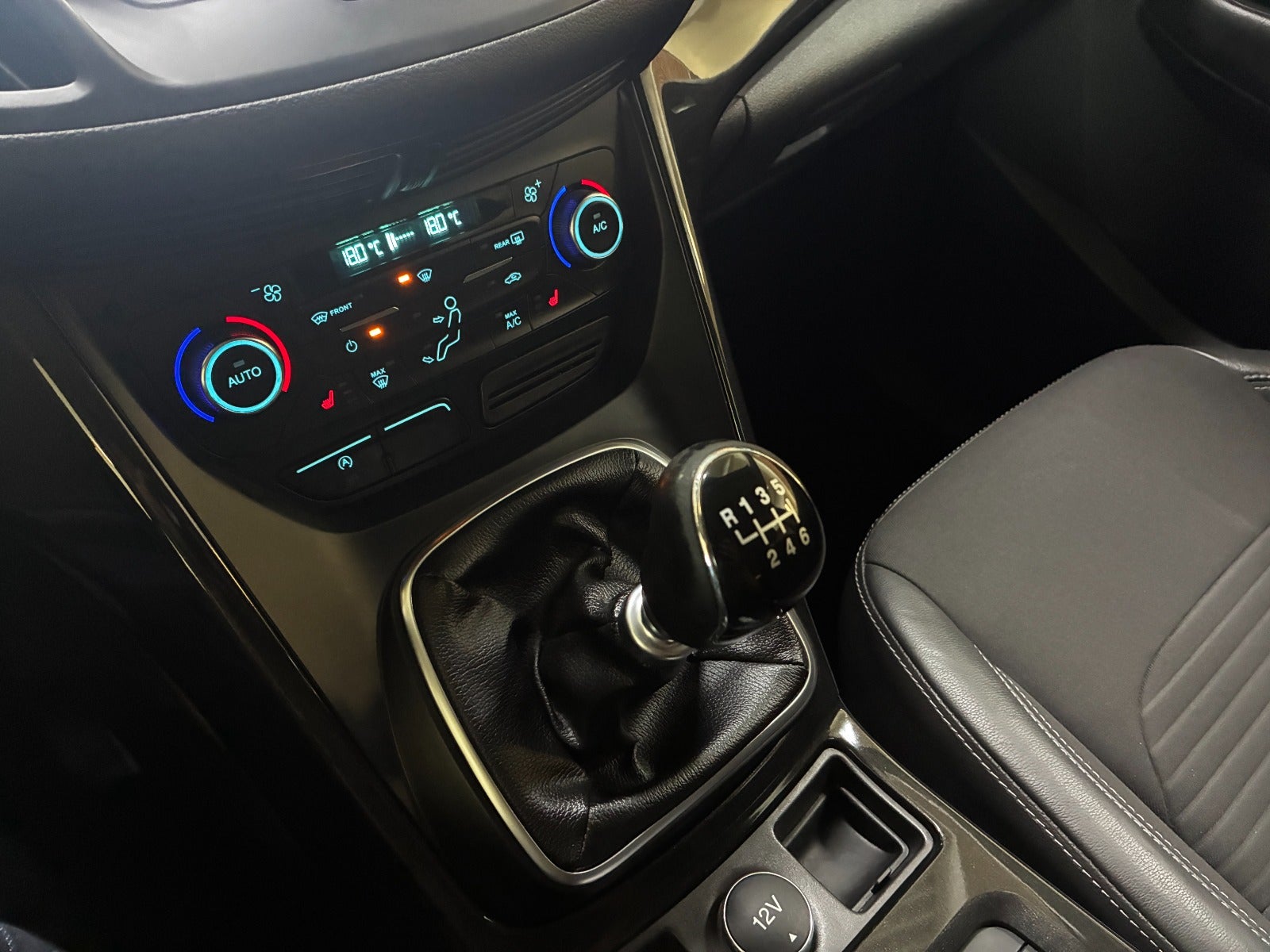 Billede af Ford Kuga 2,0 TDCi 150 Titanium