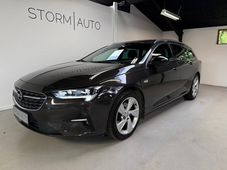 Opel Insignia D 174 Ultimate Sport Tourer aut.