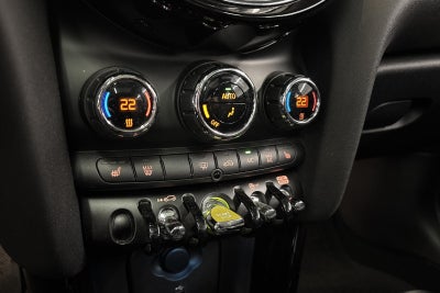 MINI Cooper SE Camden Edition