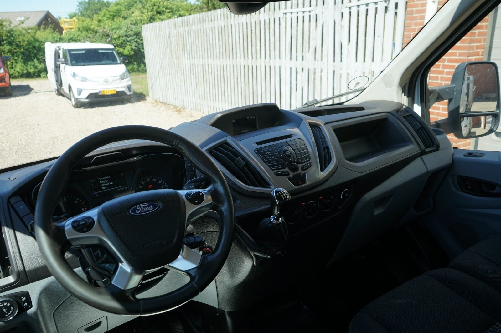 Billede af Ford Transit 350 L3 Chassis 2,0 TDCi 170 Mandskabsvogn m/lad