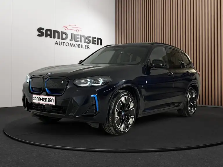 BMW iX3 Charged Plus M-Sport