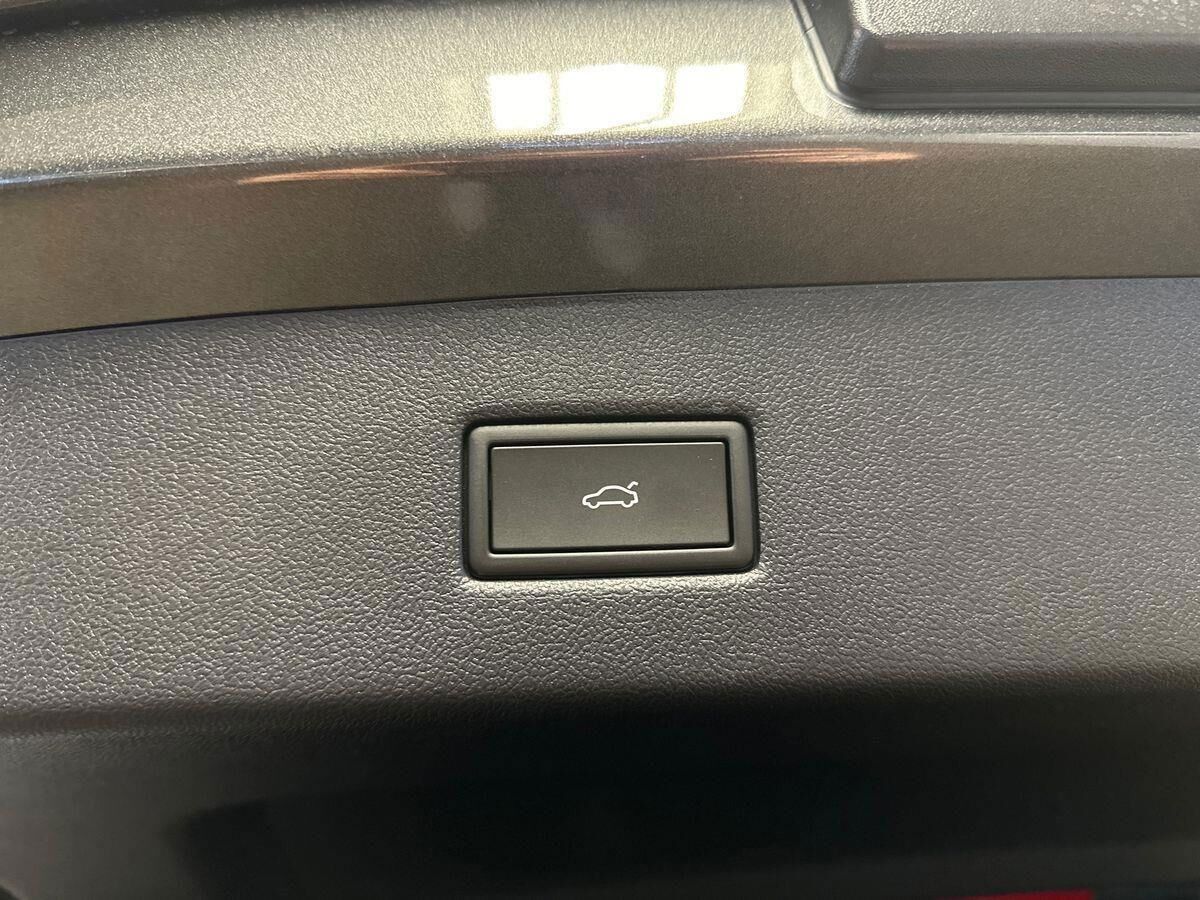 Ford Explorer Premium Extended Range AWD billede 19