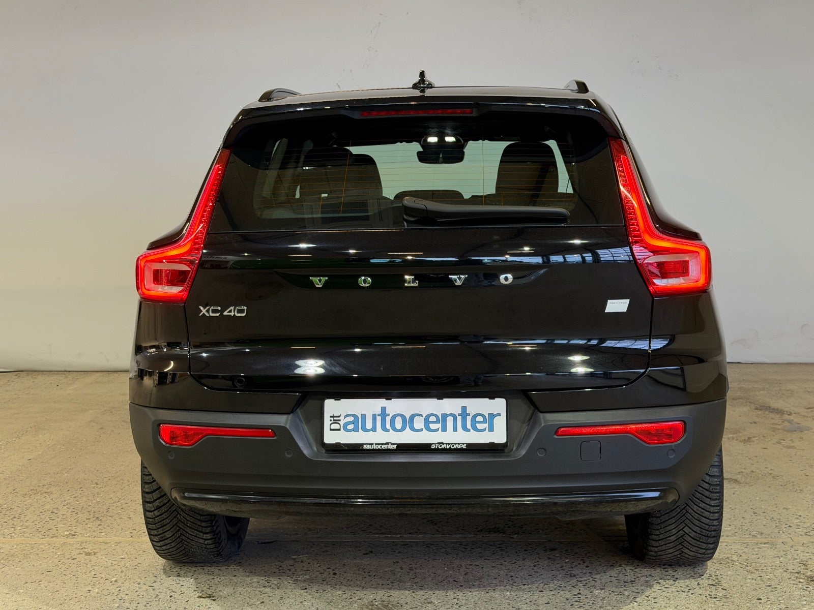 Volvo XC40 P6 ReCharge Core