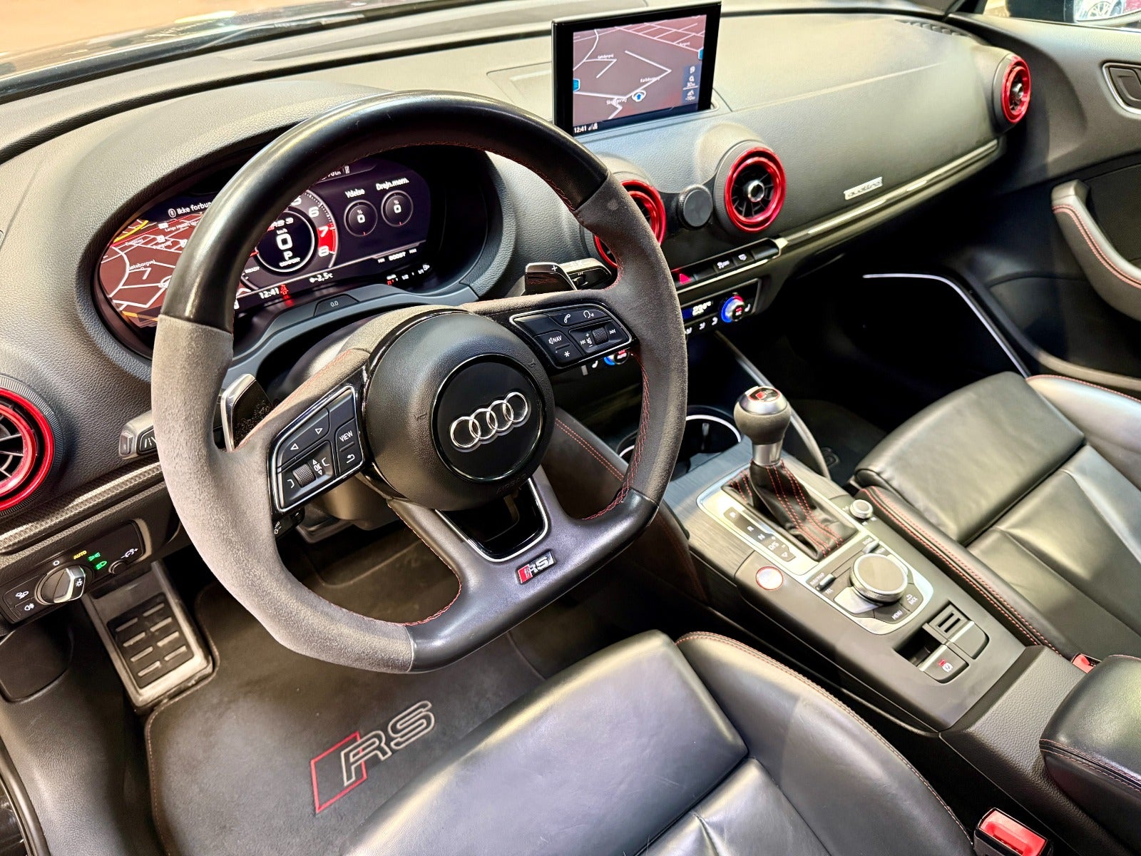 Billede af Audi RS3 2,5 TFSi Sportback quattro S-tr.