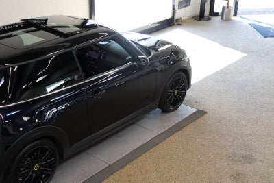 MINI Cooper SE Yours Trim