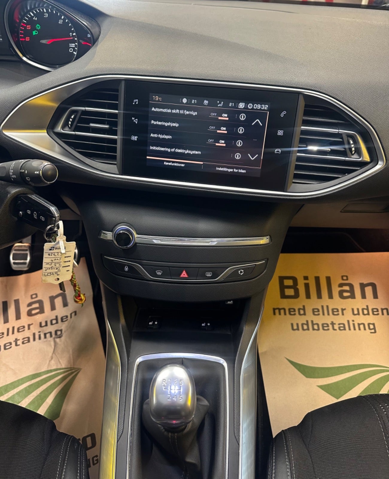 Billede af Peugeot 308 1,5 BlueHDi 130 Allure+ Sky SW