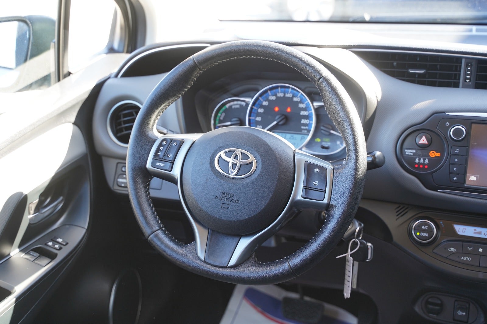 Billede af Toyota Yaris 1,5 Hybrid H2 e-CVT