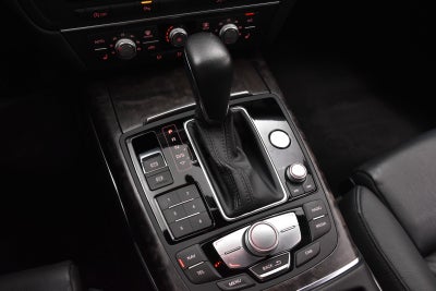 Audi A6 TDi 190 S-line Avant quattro S-tr.