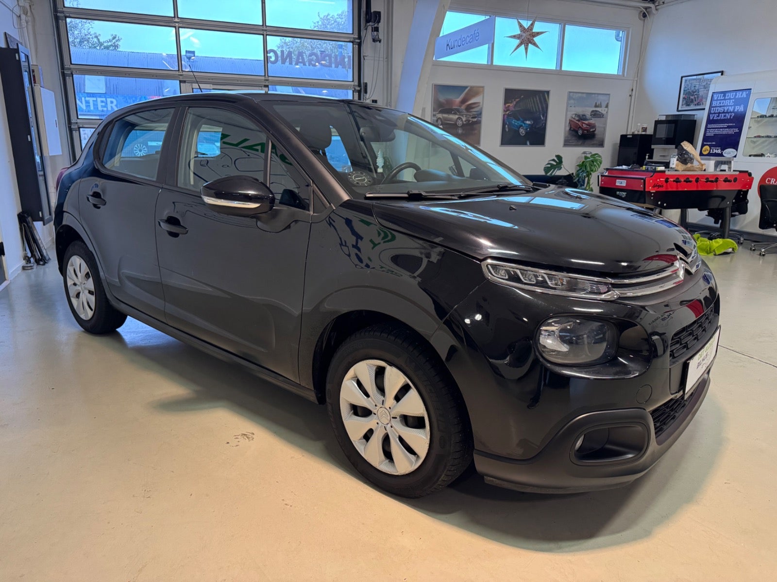Citroën C3 PureTech 82 Iconic LTD Van
