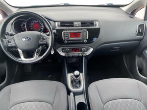 Kia Rio CVVT Limited