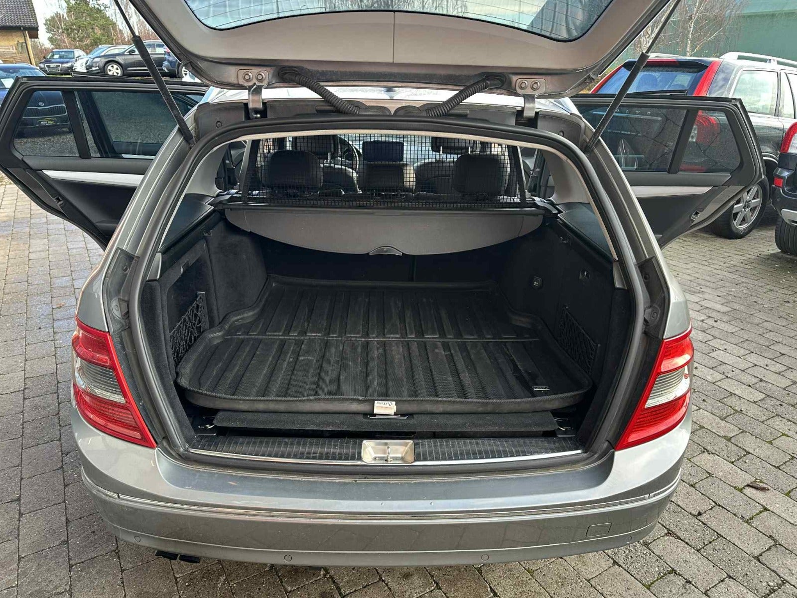 Billede af Mercedes C200 2,2 CDi Avantgarde stc. aut. BE