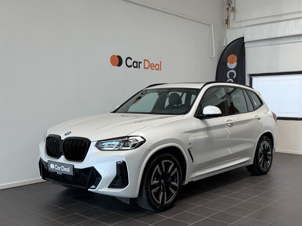 BMW iX3 billede
