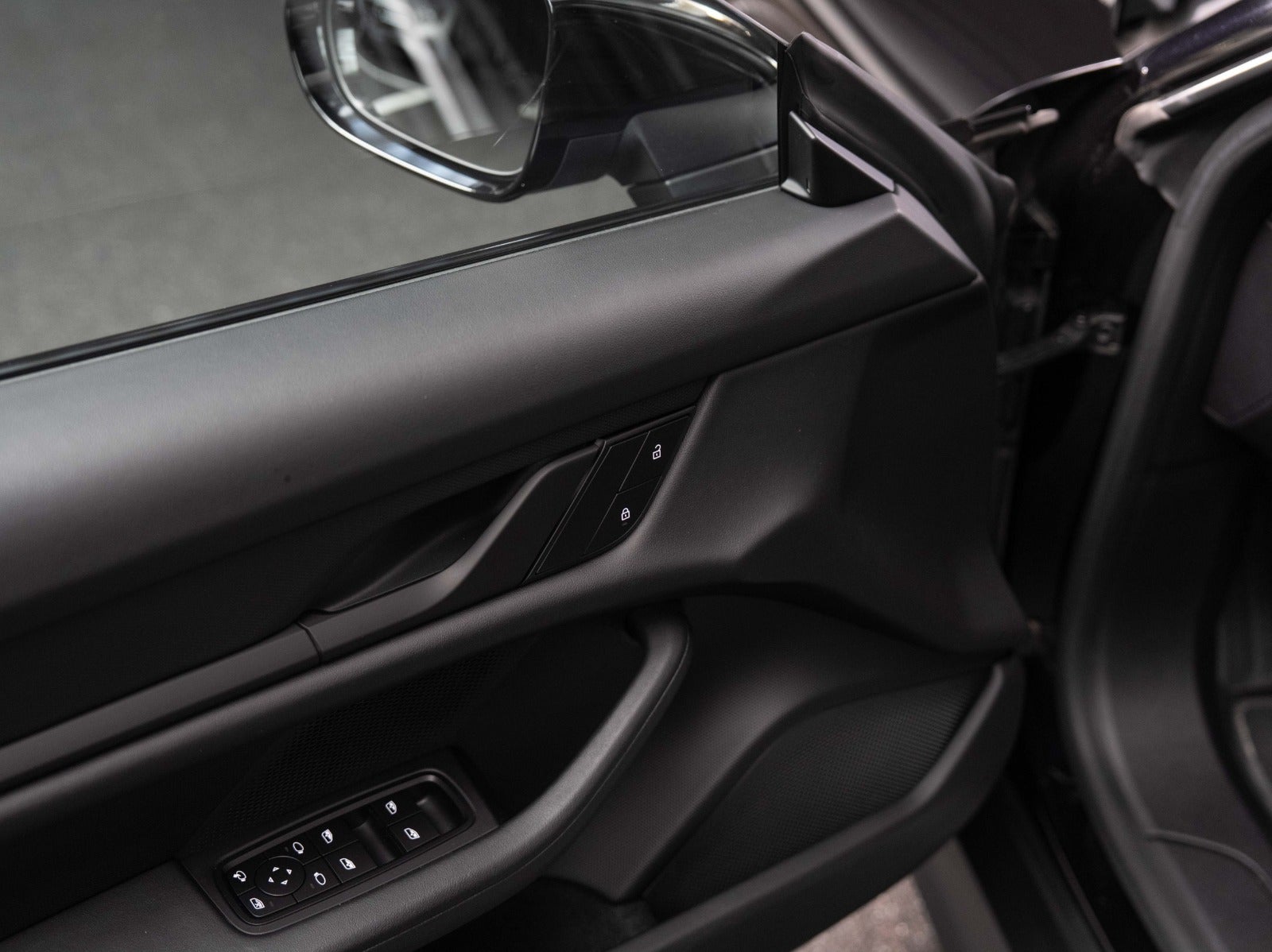 Gallery image 10 of 17