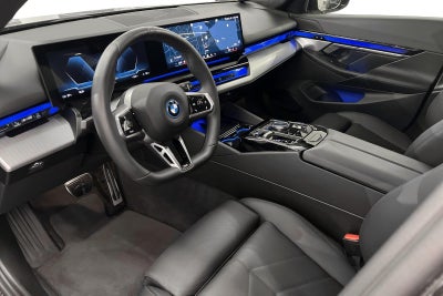 BMW i5 eDrive40 Touring M-Sport - 4