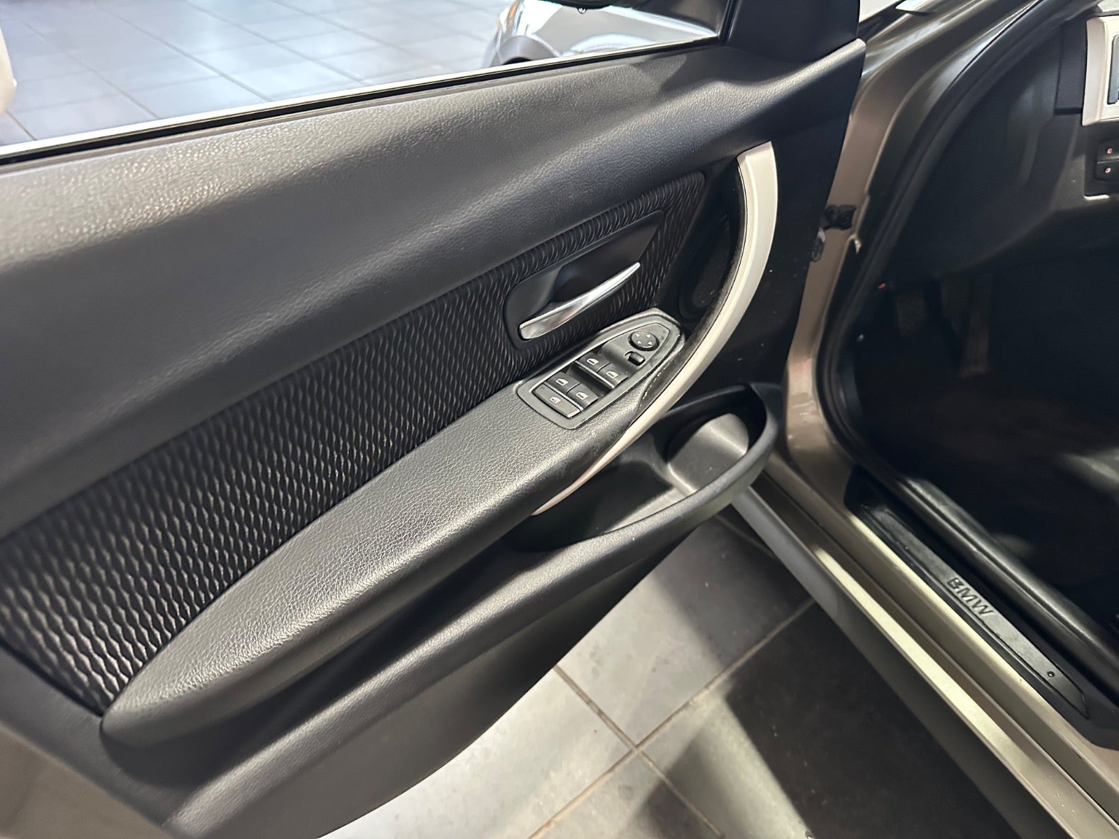BMW 318i, Billede 7