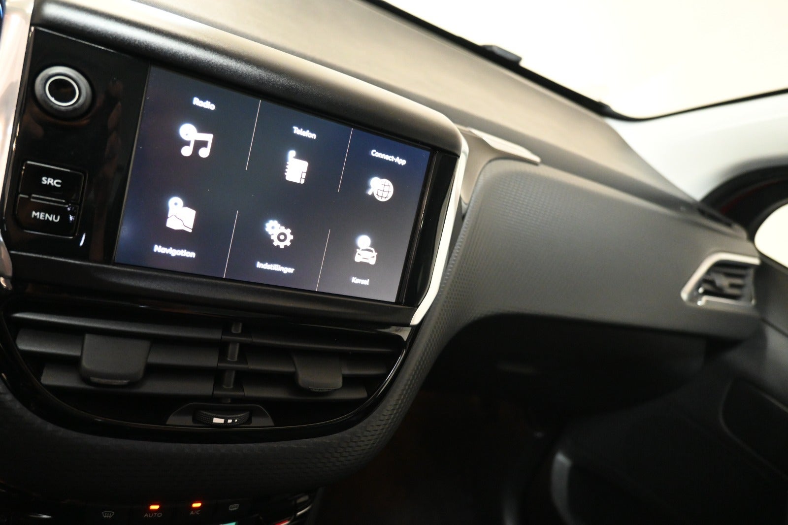 Peugeot 2008 BlueHDi 100 Allure Sky