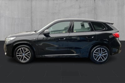 BMW iX1 eDrive20 M-Sport - 1