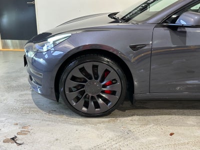 Tesla Model 3 Performance AWD