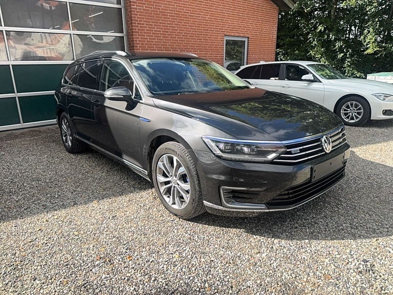 VW Passat GTE Highline+ Variant DSG
