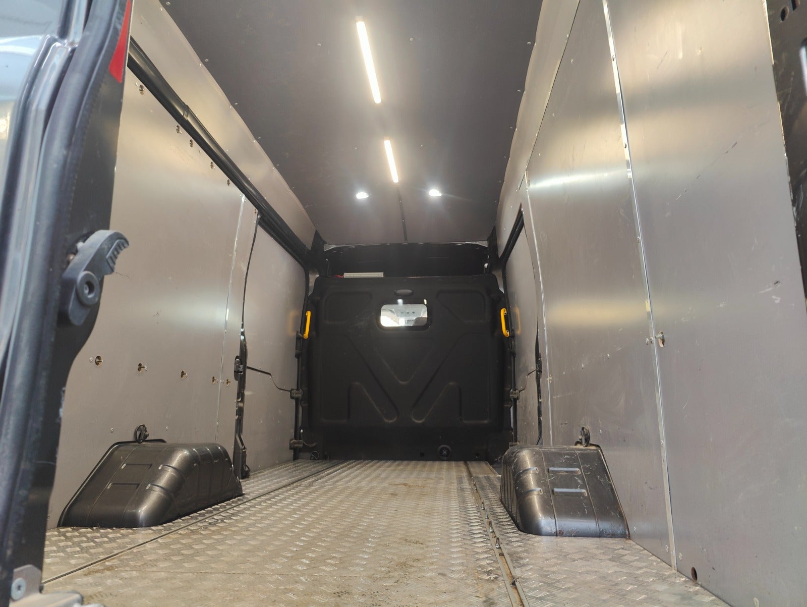 Ford Transit 350 L4 Van TDCi 185 Trend H3 RWD