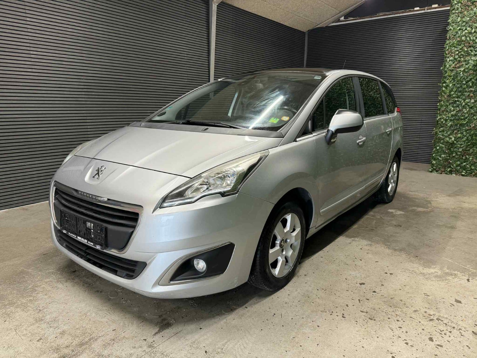 Billede af Peugeot 5008 1,6 HDi 114 Style 7prs