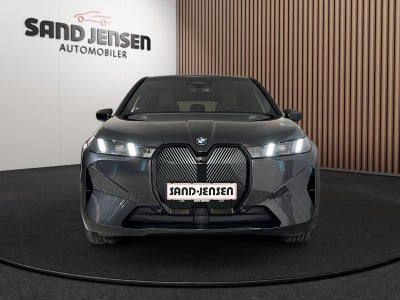 BMW iX xDrive45 Sport Line