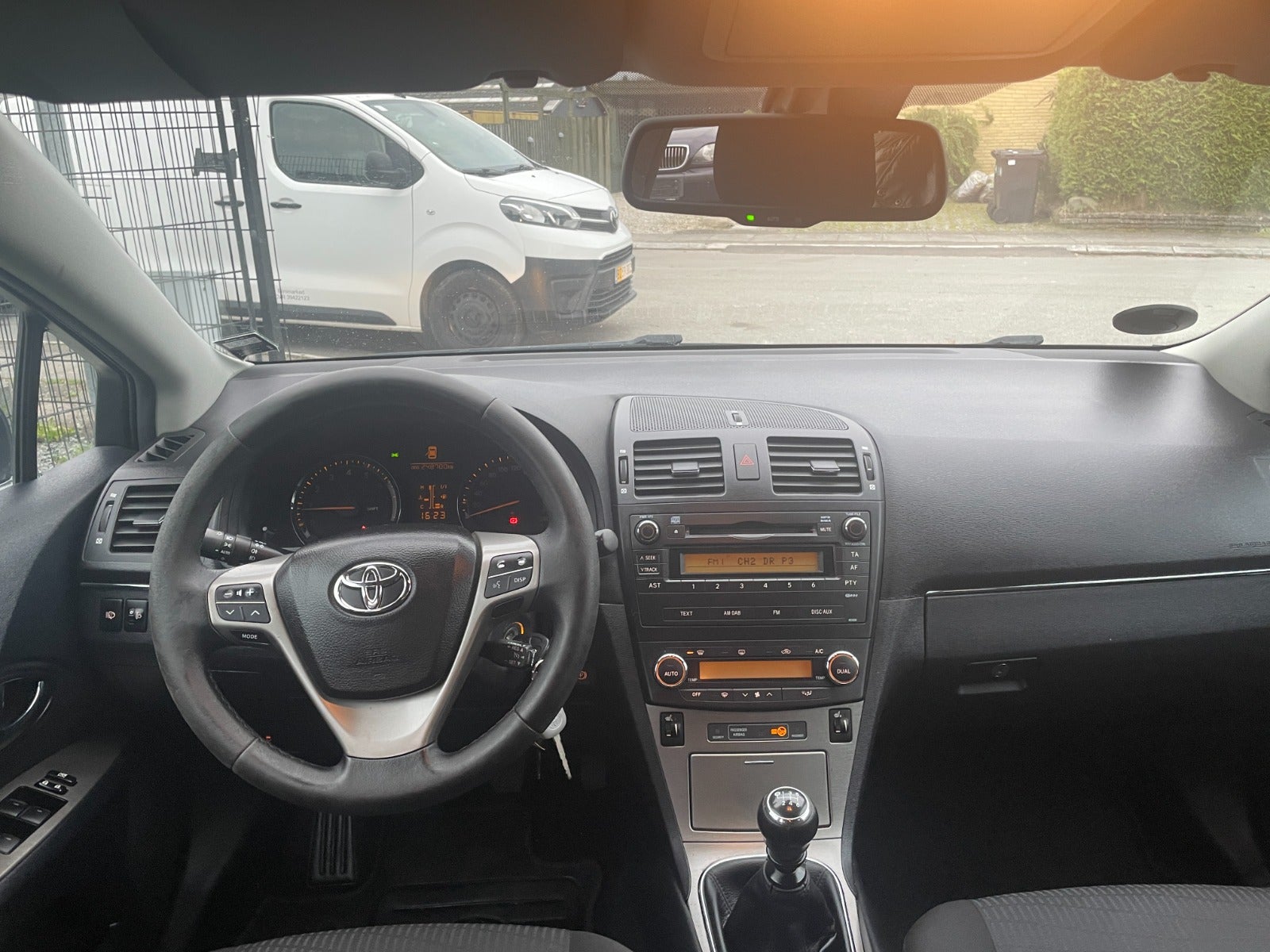 Billede af Toyota Avensis 1,8 VVT-i T2 stc.