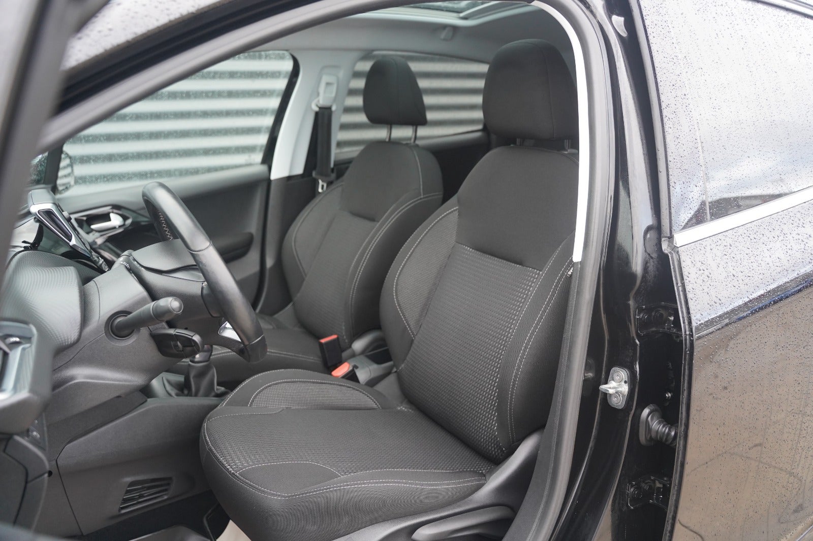 Billede af Peugeot 208 1,5 BlueHDi 100 Prestige Sky