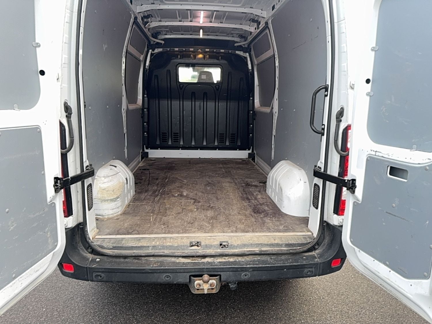 Billede af Nissan NV400 2,3 dCi 150 L2H2 Kassevogn